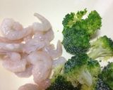 エビとブロッコリーのオイルパスタ作り方2写真