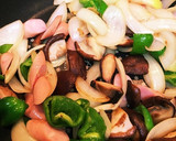 簡単おかず！焼き肉のたれで肉野菜炒め！作り方3写真