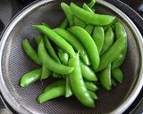 砂ずりとスナップエンドウのカレー風味炒め作り方1写真