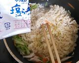 せん切り野菜たっぷりの焼きラーメン☆作り方5写真