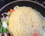 フライパンで手軽にランチ！焼きラーメン☆作り方5写真
