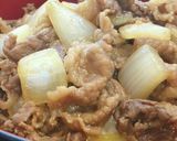 新玉ねぎLOVEサン専用♥甘辛味の牛丼作り方9写真