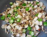 納豆と挽肉、ネバネバ野菜の中華風炒め作り方2写真