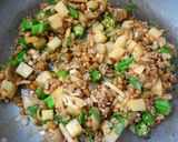 納豆と挽肉、ネバネバ野菜の中華風炒め作り方3写真