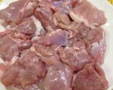 炒め蒸し煮酢鶏☆鶏もも肉・新玉ねぎで。作り方1写真