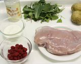 チキンソテーの野いちごソース作り方1写真
