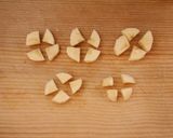 超簡単☆餃子の皮でチョコバナナタルト☆作り方7写真