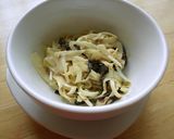 大根の皮の塩昆布マヨ和え作り方2写真