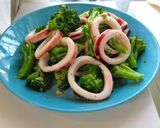 簡単♪イカとブロッコリーのにんにく炒め作り方4写真