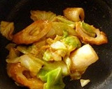 お弁当♡ちくわとキャベツのマヨソース炒め作り方3写真
