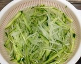 大根とかまぼこのサラダ梅ドレッシング作り方1写真