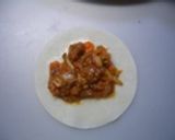 超簡単！餃子の皮でミートパイ♪作り方1写真