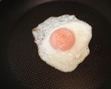 朝食に✿簡単チーズの目玉焼き作り方5写真