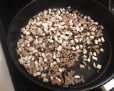 椎茸とひき肉のピリ辛コク味噌チャーハン作り方3写真