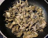 簡単一品♪豚肉と舞茸のポン酢炒め作り方4写真