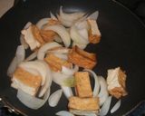 厚揚げと玉ねぎの黒酢炒め作り方3写真