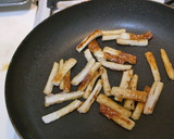 和風であっさり！青梗菜とちくわの醤油炒め作り方3写真
