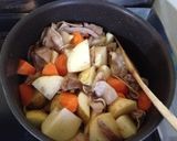 新ジャガとスナックエンドウで春の肉じゃが作り方5写真