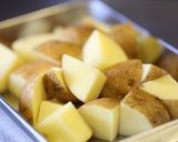 豚ひき肉とポテトのナンプラーバター炒め。作り方3写真
