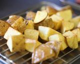 豚ひき肉とポテトのナンプラーバター炒め。作り方5写真