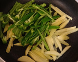 ピーマンとじゃがいものマヨ醤油炒め作り方2写真