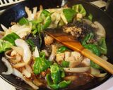 鶏肉とピーマンの黒ゴマ炒め作り方7写真