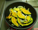 とろけるチーズとカボチャのケチャップ炒め作り方3写真