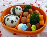 チビパンダおにぎり　幼稚園用キャラ弁作り方2写真