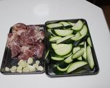 鶏肉とズッキーニのトマト煮作り方1写真