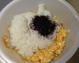 *ゆかりと卵のおにぎり*作り方3写真