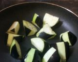 調味料3つ！簡単！豚と夏野菜の味噌炒め作り方2写真