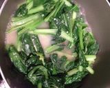 ノンオイル☆小松菜の鶏がらスープ炒め♪作り方3写真