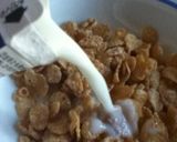 コーンフレークinコーヒー牛乳作り方1写真