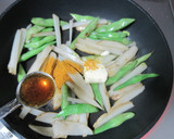 アジア風じゃがいもとインゲンのカレー炒め作り方3写真