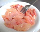 簡単！鶏むね肉をしっとり柔らかくする方法作り方1写真