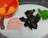 卵で仕上げる☆ハムとキクラゲのスープ作り方1写真