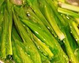 うるいと魚介の辛子酢味噌マヨ和え作り方5写真
