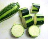 ズッキーニ๑あんちょびまよそて作り方1写真