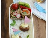 簡単キャラ弁＊肉団子とチーズでヨット作り方3写真