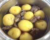 ホクホク新じゃがと牛すじの煮込み作り方2写真