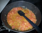 今日は、トマトの煮込みパスタよ！作り方4写真