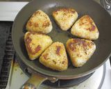 カリッと香ばしいガーリック焼おにぎり作り方8写真