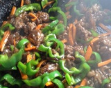 牛コマ肉と野菜のオイスターソース炒め作り方7写真