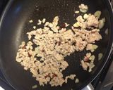鶏ひき肉とオクラのカレー醤油バターパスタ作り方5写真