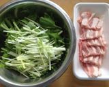豚バラ肉と水菜のさっと煮作り方1写真