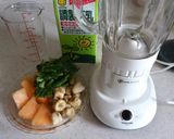 豆乳+メロン+バナナのスムージー作り方1写真