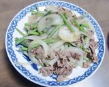 夏！みずと玉ねぎと牛肉のごま油炒め作り方3写真