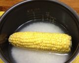 炊飯器で丸ごと炊くだけ☆とうもろこしご飯作り方3写真
