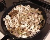 フライパンで簡単。豚肉キノコカレー。作り方3写真