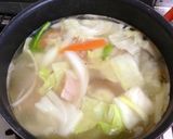 残り野菜とベーコンのミルク味噌汁作り方5写真